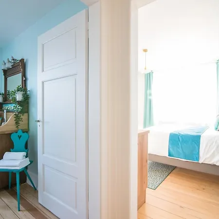 Maison 1934 - Station & Free Parking Apartment *